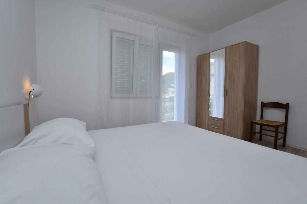 Apartments Jere Proto Primosten Exterior photo