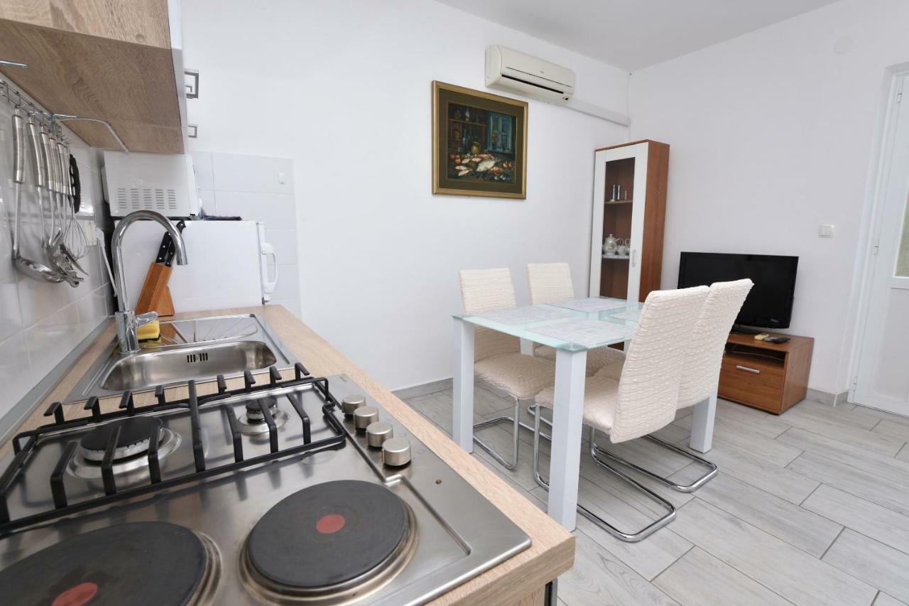Apartments Jere Proto Primosten Exterior photo
