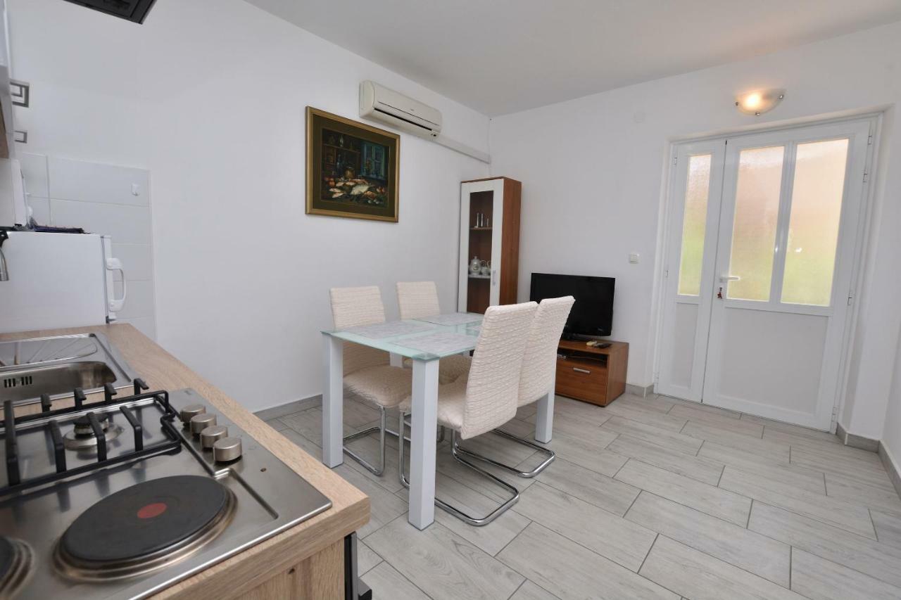 Apartments Jere Proto Primosten Exterior photo